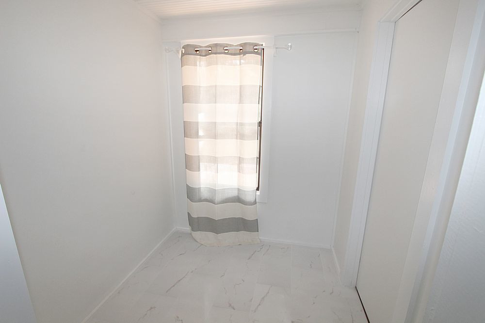 Lake Mary - 4 Bedroom, 2 Bathroom, Lake View and Access- $2,845.00 property image