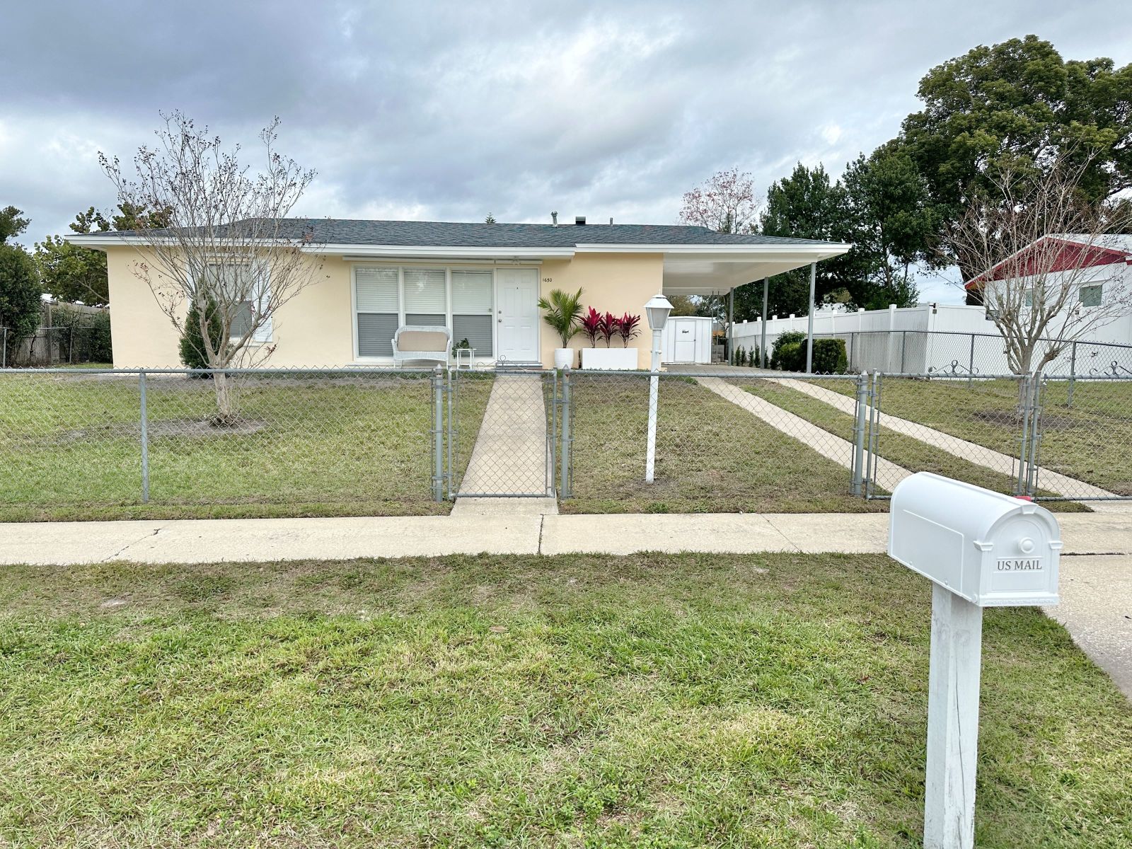 1650 Hastings Drive Deltona, FL 32725 Legends Realty Property