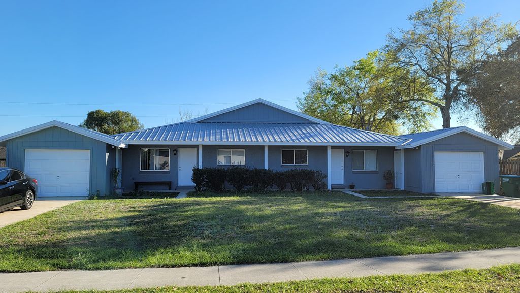 111 Hazelcrest Street Unit B Deltona, FL 32725 Legends Realty
