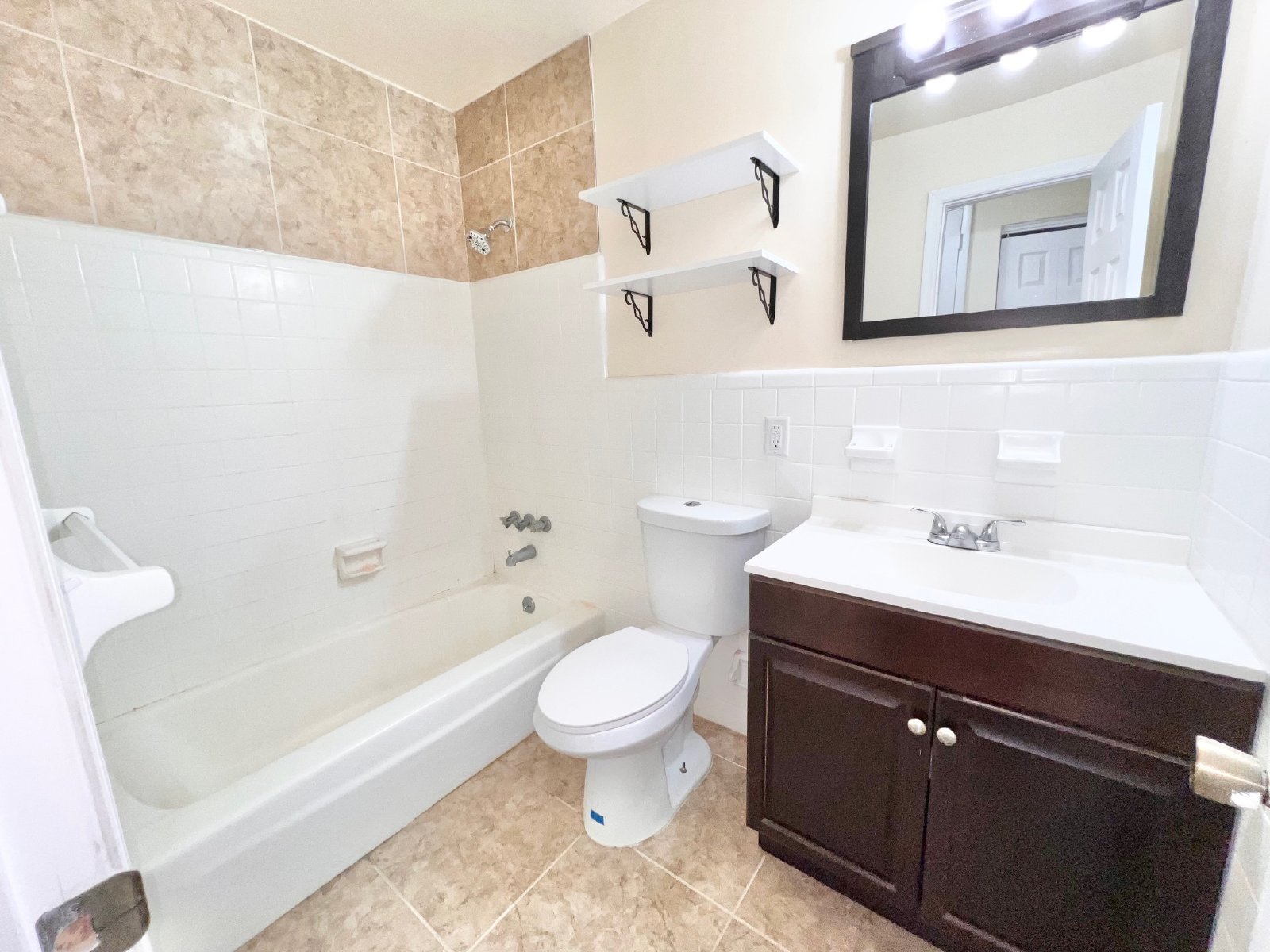 Deltona - 2 Bedroom, 1 Bathroom - $1,625.00 property image