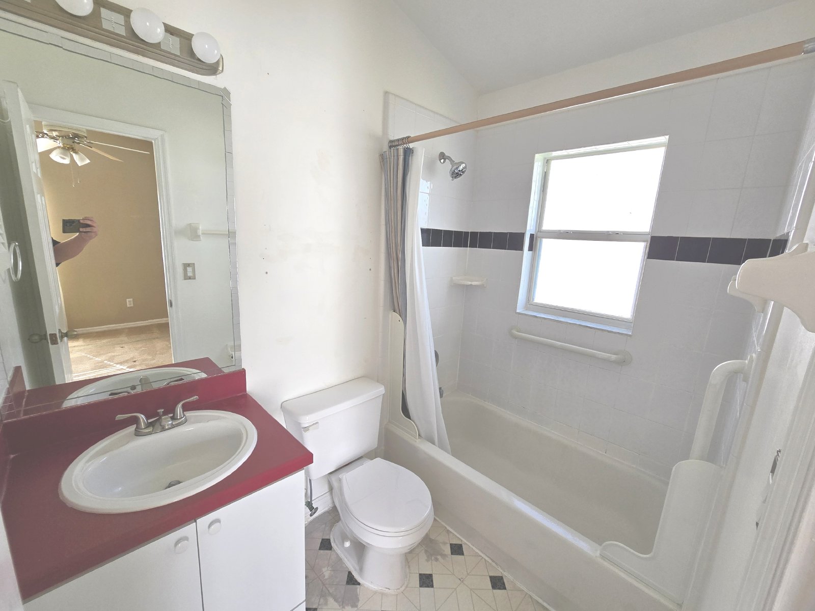 Winter Garden - 4 Bedrooms, 3 Bathrooms – $2,995.00 property image