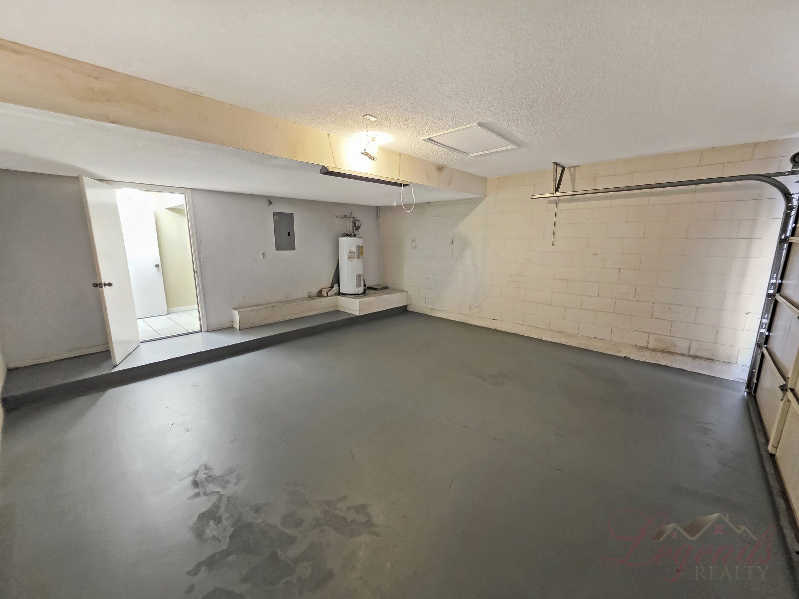 Oviedo - 3 Bedroom, 2.5 Bathroom, Water View - $2,195.00 property image