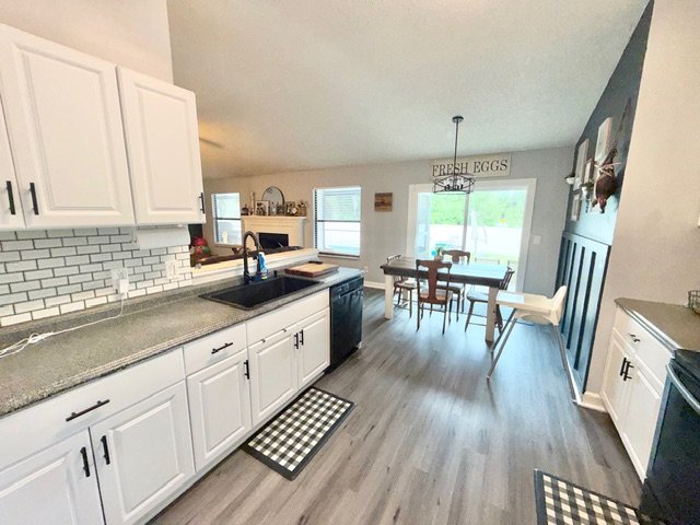 Deltona - 3 Bedroom, 2 Bathroom - POOL HOME - $2,750.00 property image