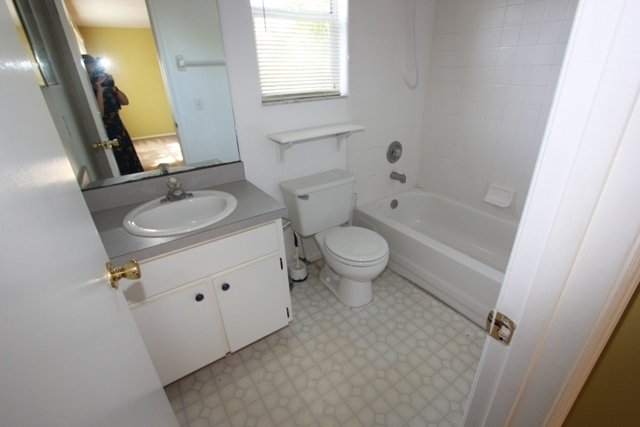 Apopka - 3 Bedroom, 2.5 Bathroom - $1,795.00 property image
