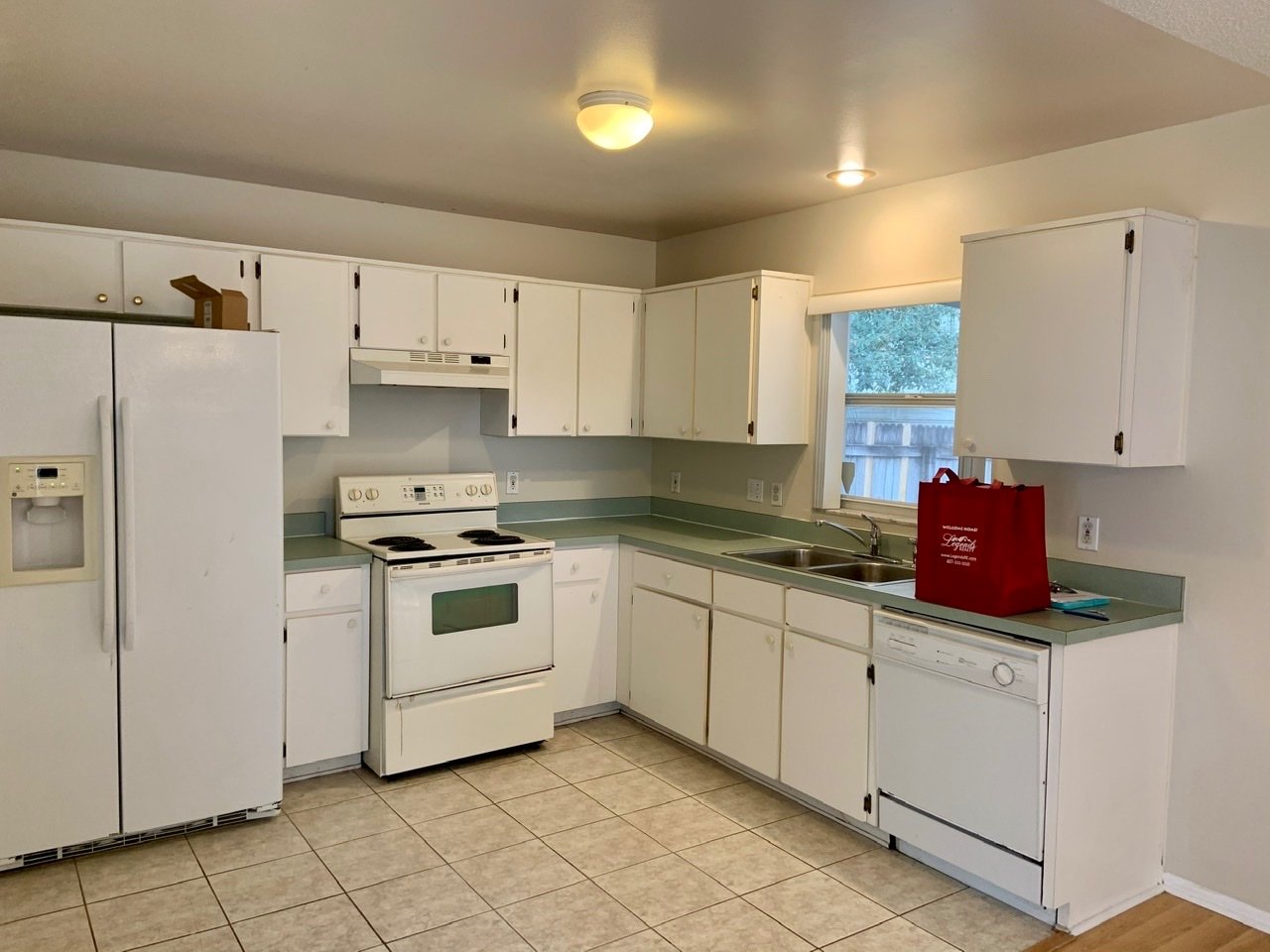 Apopka - 3 Bedroom, 2.5 Bathroom - $1,795.00 property image