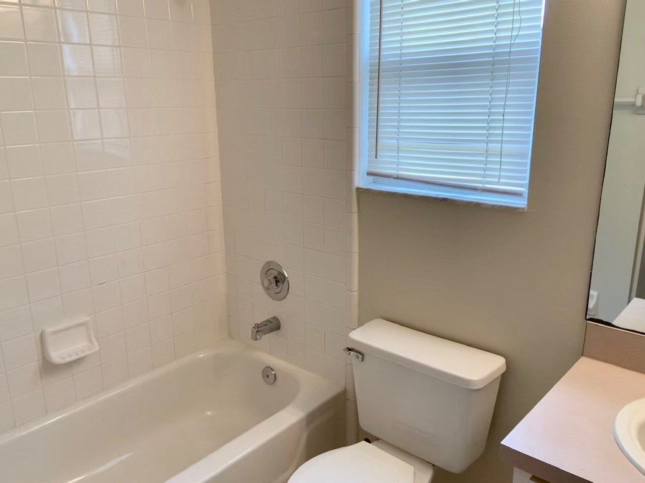 Apopka - 3 Bedroom, 2.5 Bathroom - $1,795.00 property image
