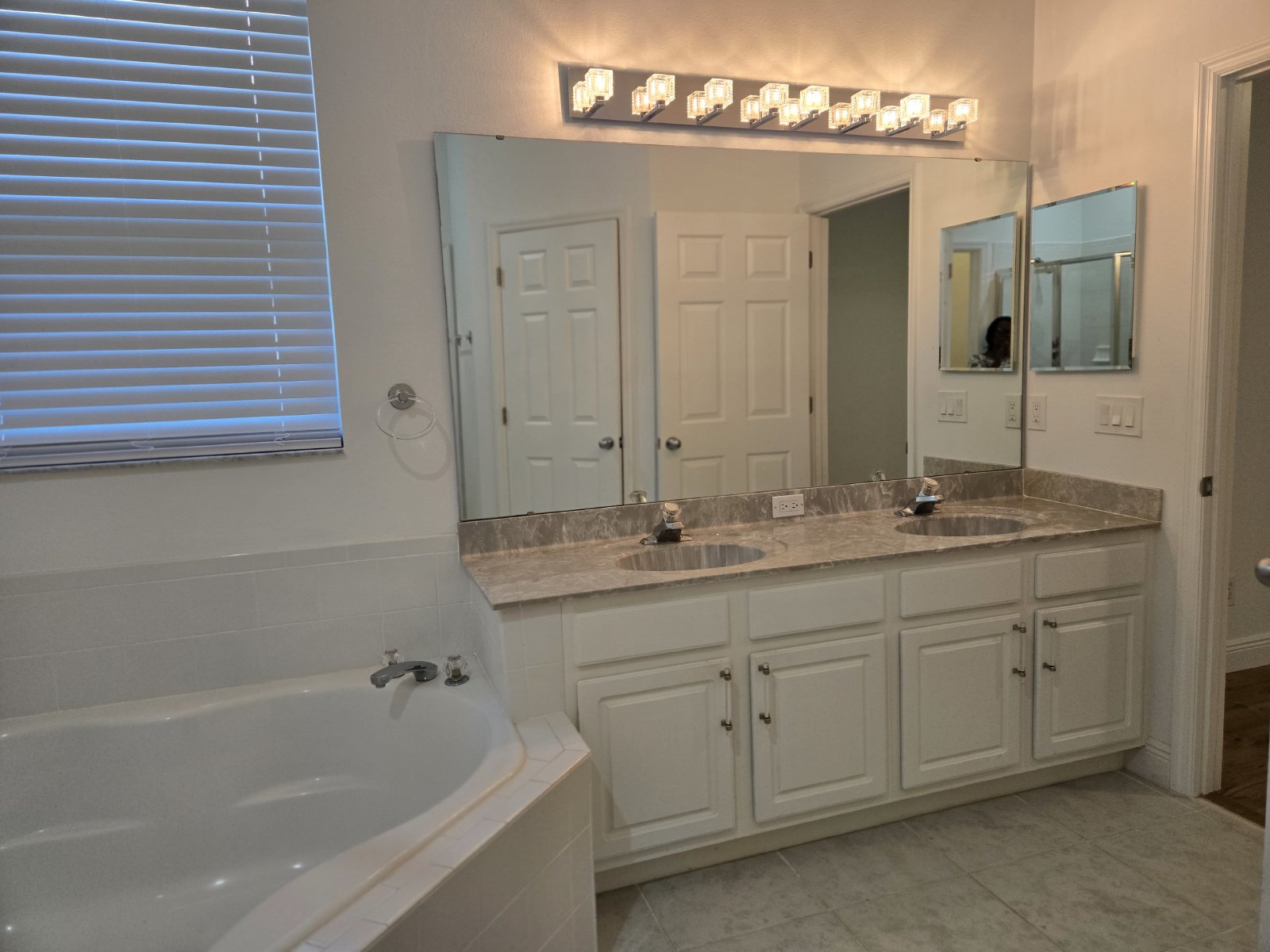 Lake Mary - 3 Bedrooms, 2 Bathrooms - $3,095.00 property image