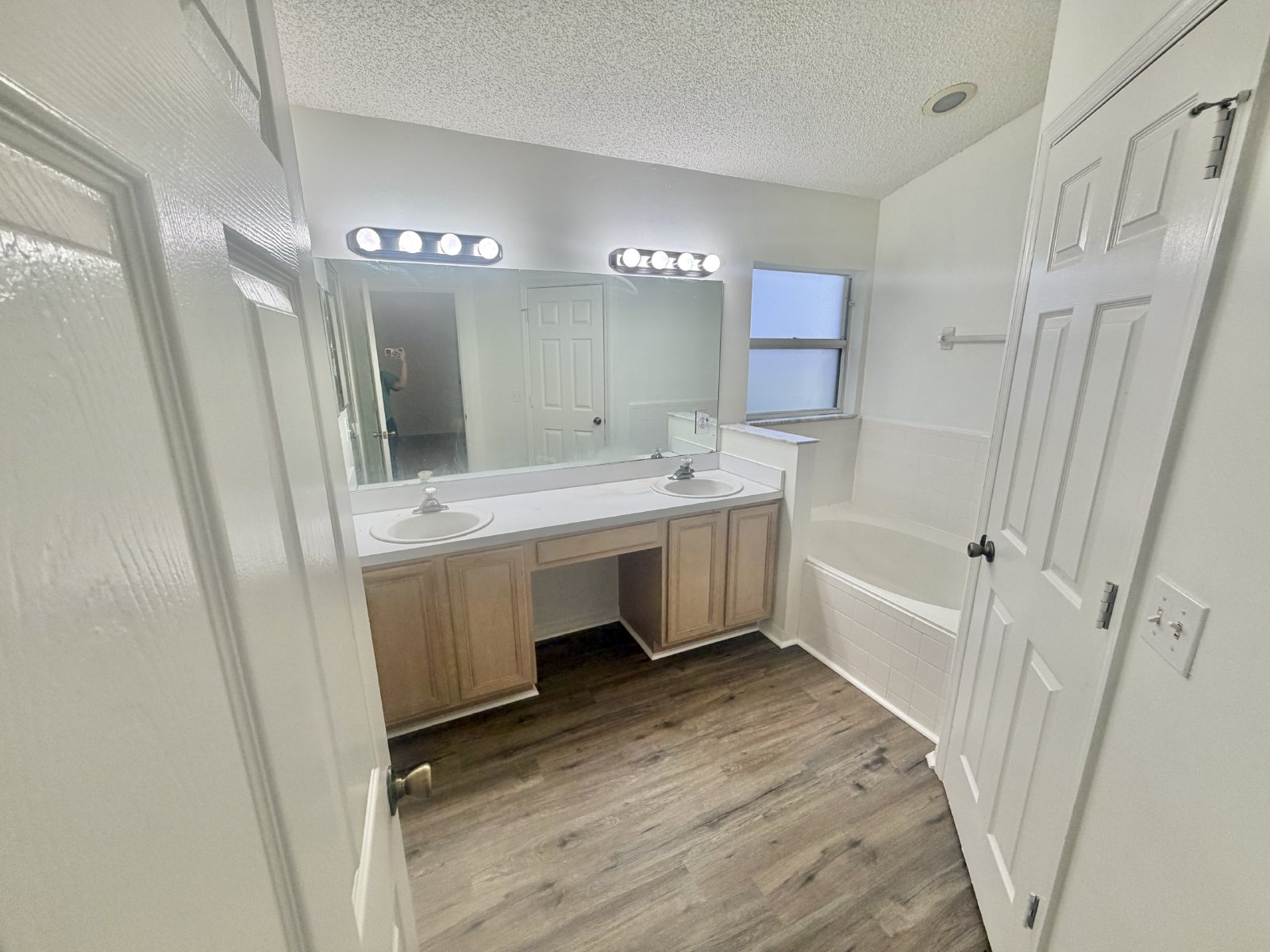 Longwood - 3 Bedroom, 2 Bathroom - $2,325.00 property image