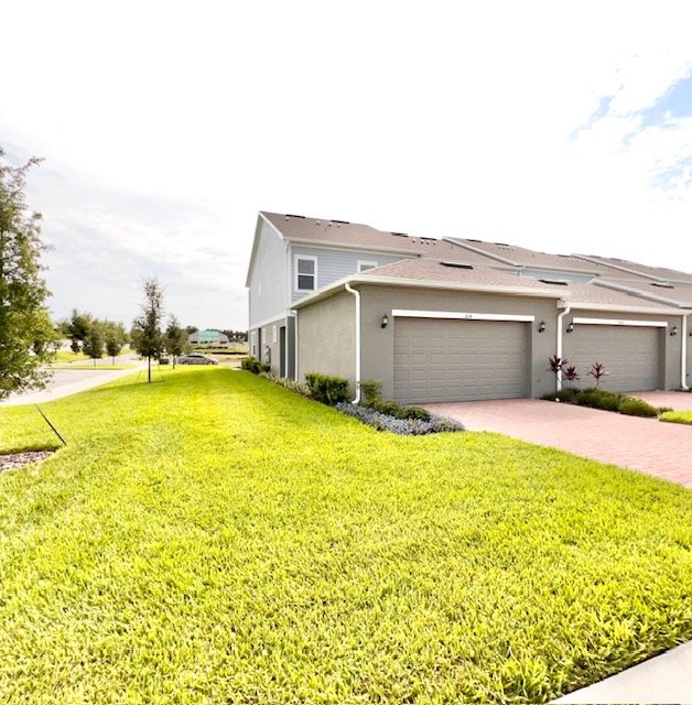 Apopka - 3 Bedrooms, 2.5 Bathrooms - Community POOL – $2,545.00 property image