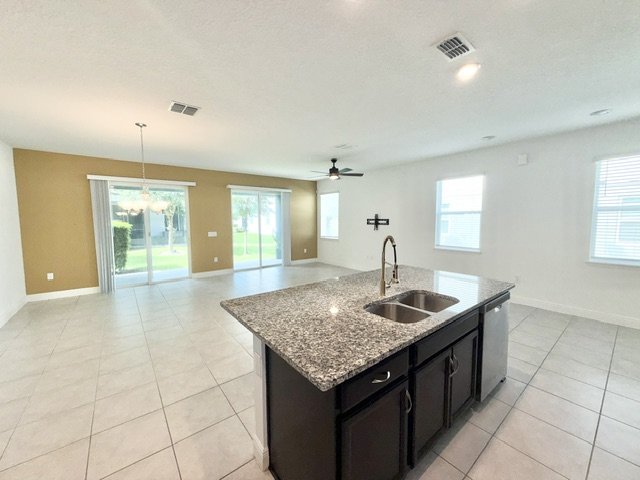 Winter Park - 3 Bedroom, 2.5 Bathroom - $3,395.00 property image