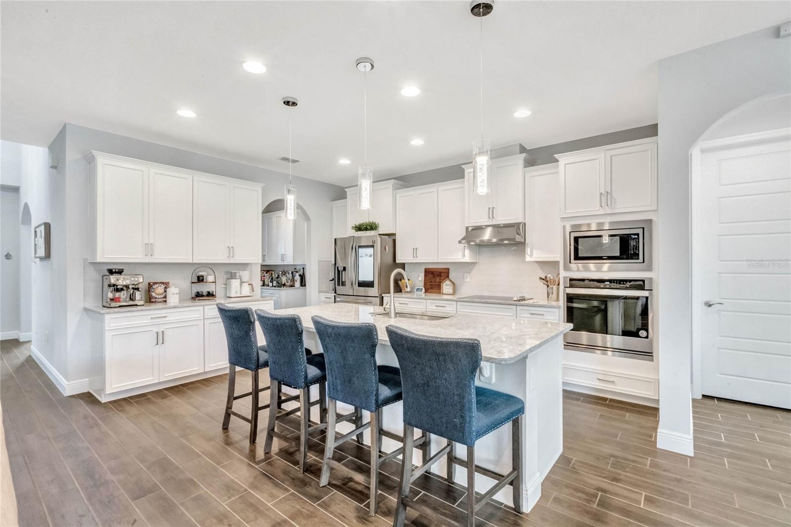 Winter Garden - 5 Bedrooms, 3.5 Bathrooms – $5,200.00 property image