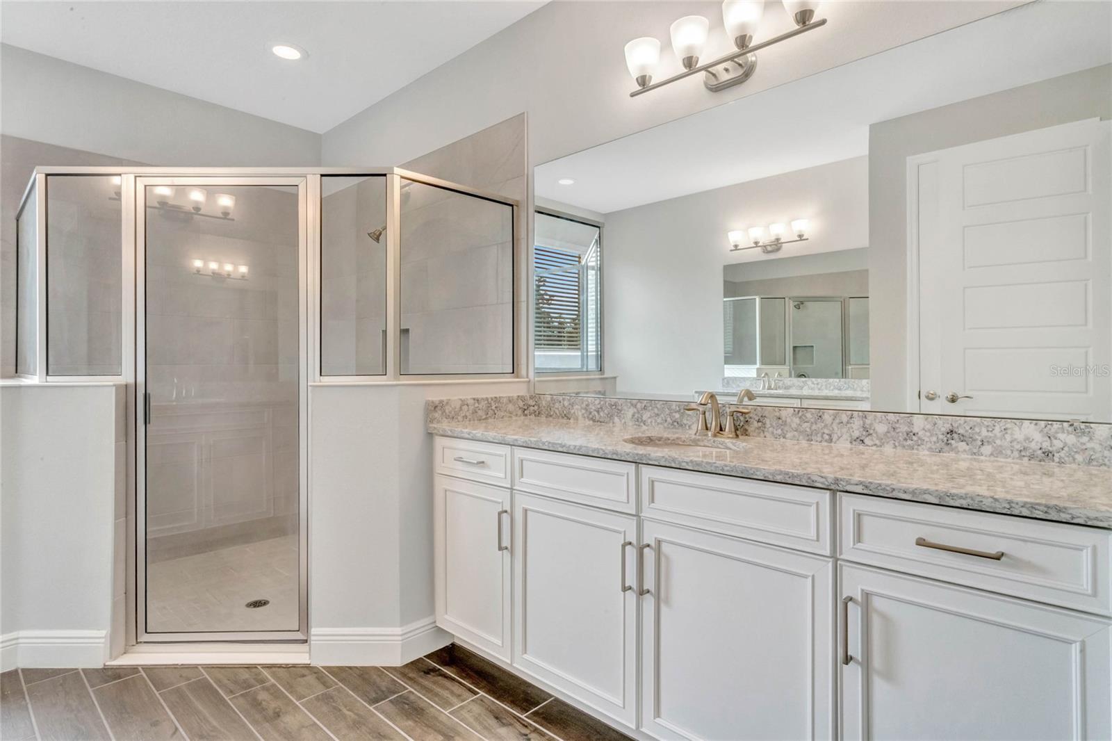 Winter Garden - 5 Bedrooms, 3.5 Bathrooms – $5,200.00 property image