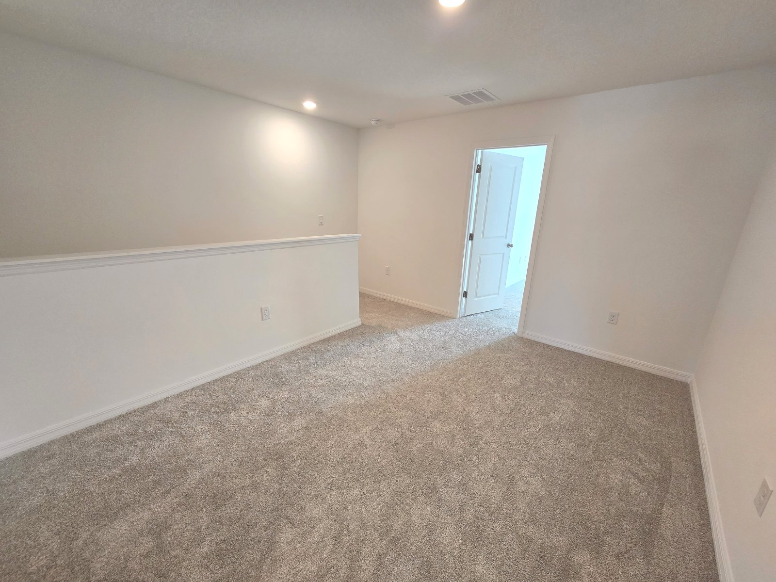 Deland - 3 Bedroom, 3 Bathroom - $1,995.00 property image