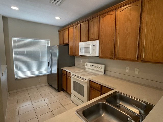 Orlando - 2 Bedroom, 3 Bathroom - $1,895.00 property image