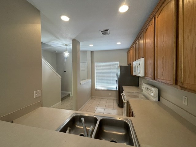Orlando - 2 Bedroom, 3 Bathroom - $1,895.00 property image