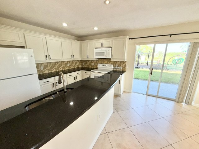 Kissimmee - 3 Bedroom, 2.5 Bathroom – $2,095.00 property image