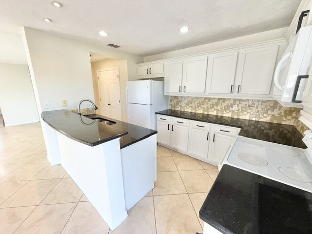 Kissimmee - 3 Bedroom, 2.5 Bathroom – $2,095.00 property image