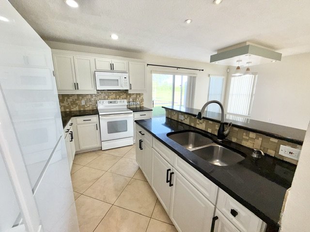 Kissimmee - 3 Bedroom, 2.5 Bathroom – $2,095.00 property image