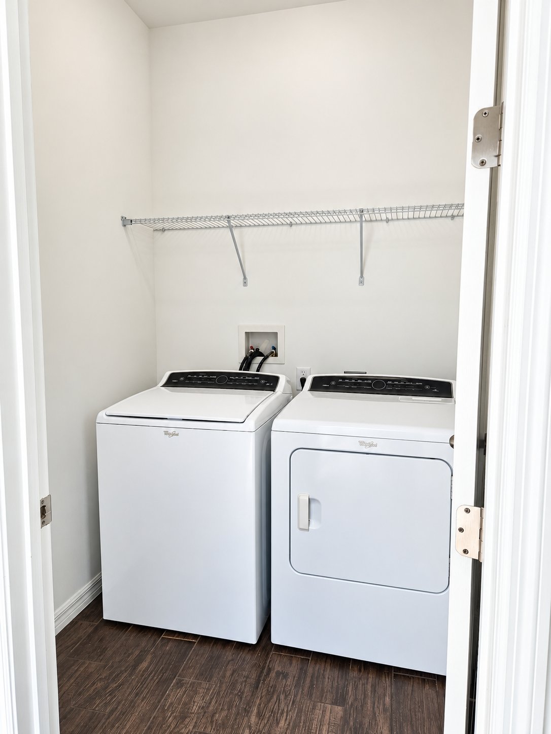 COMMUNITY POOLS – WINDERMERE – 3 BEDROOMS, 2.5 BATHROOMS – $2,800/MONTH property image