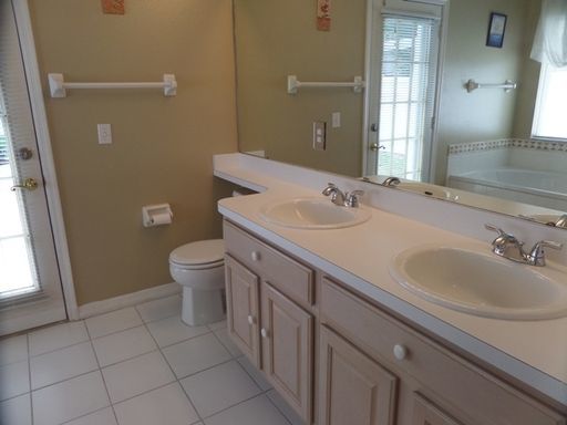 Oviedo - 3 Bedroom, 2 Bathroom - $2395.00 property image