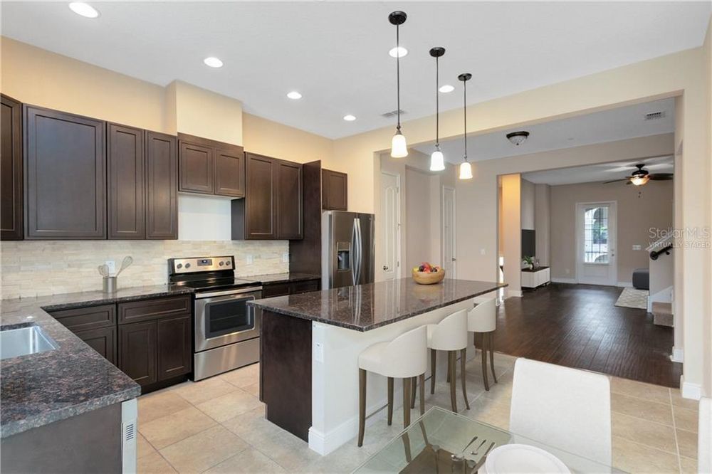 Lake Mary - 4 Bedroom, 3.5 Bathroom - $2945.00 property image