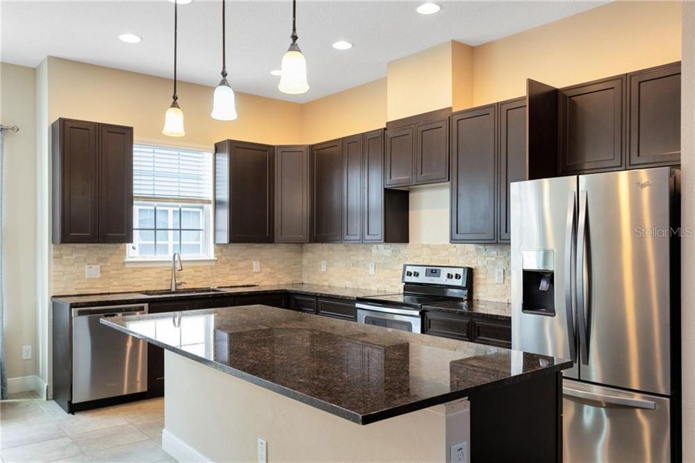 Lake Mary - 4 Bedroom, 3.5 Bathroom - $2945.00 property image