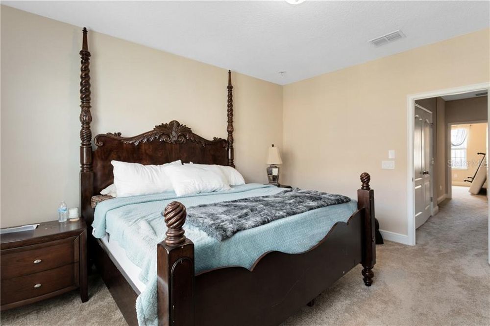Lake Mary - 4 Bedroom, 3.5 Bathroom - $2945.00 property image