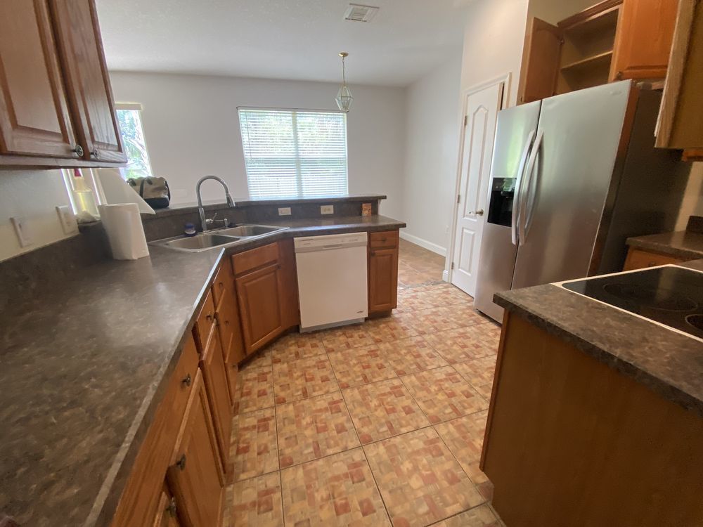 Eustis - 4 Bedroom, 2 Bathroom - $2,325.00 property image